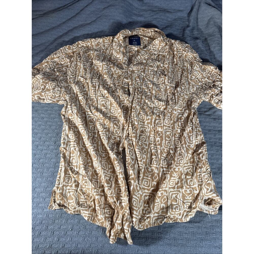 Trust Men’s XL Short Sleeve Shirt